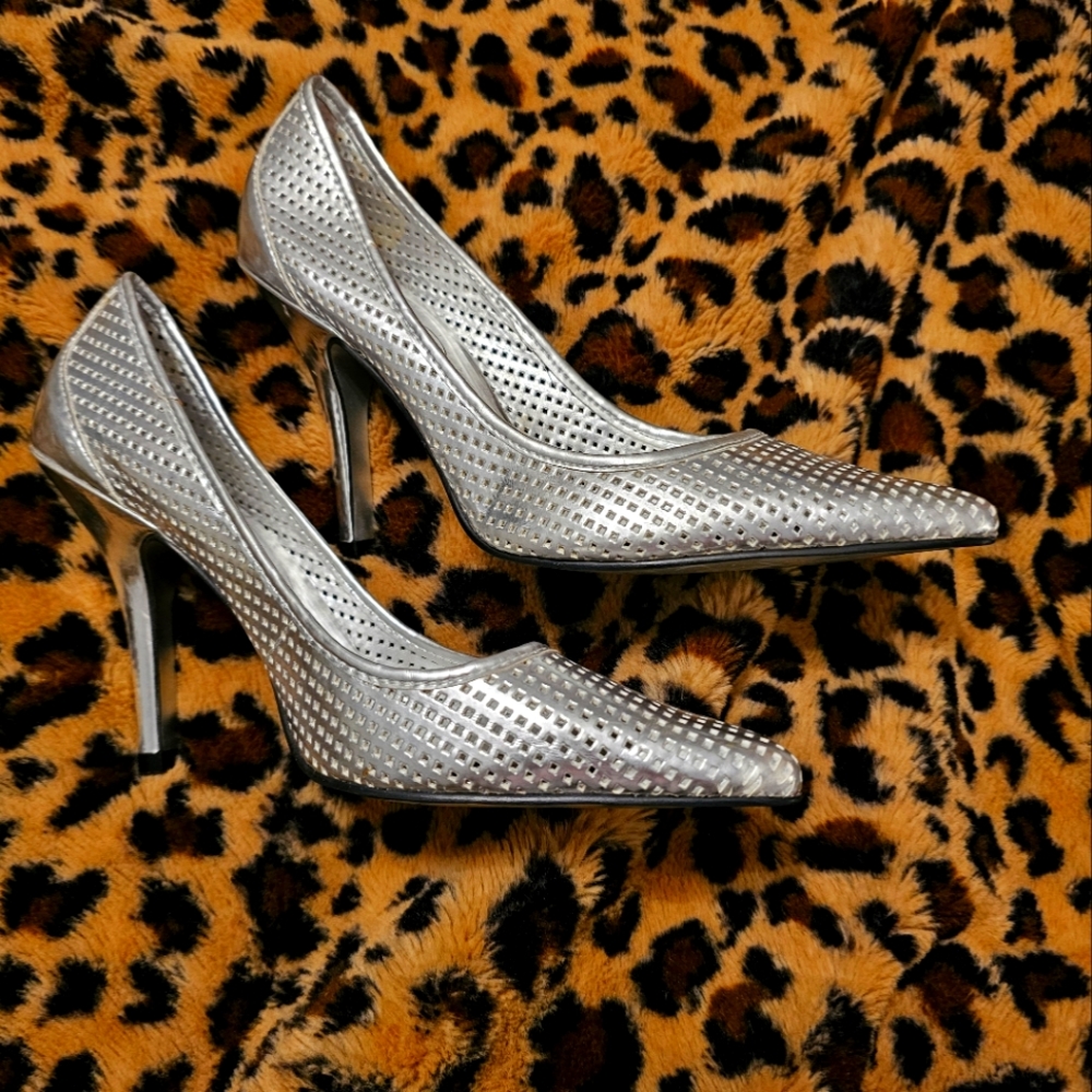 Jessica Simpson heels